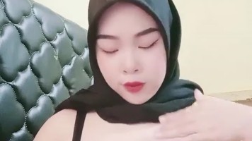 Bokep Jilbab – Jilat Pentil Ratu Cantik Hijabers Tobrut ID 68839564 Mango